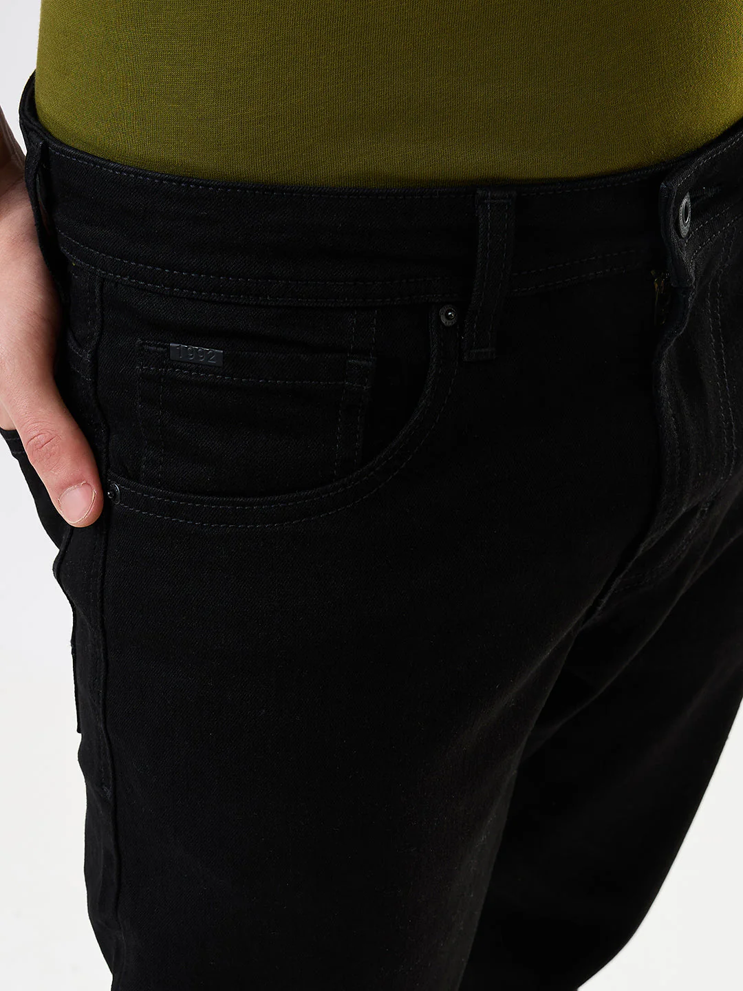 Men Jeans Relaxed Fit Black Mid Rise - Image 5