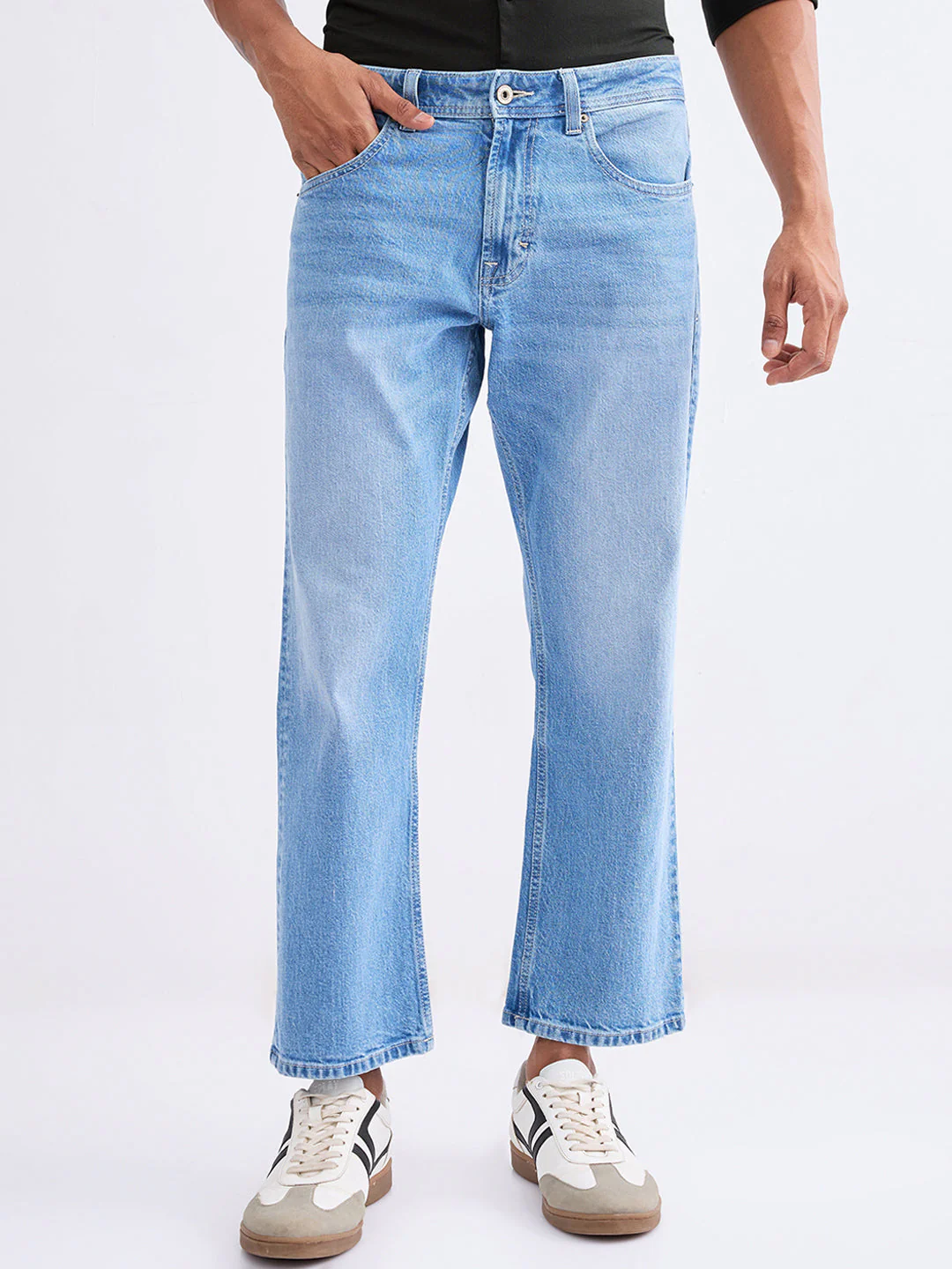 Men Jeans Relaxed Fit Light Blue Mid Rise