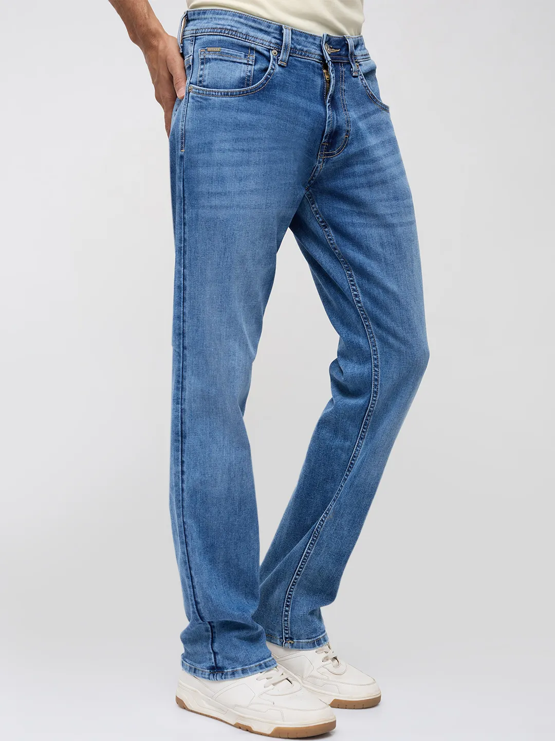 Men Ricardo Jeans Comfort Fit Light Blue Mid Rise - Image 3