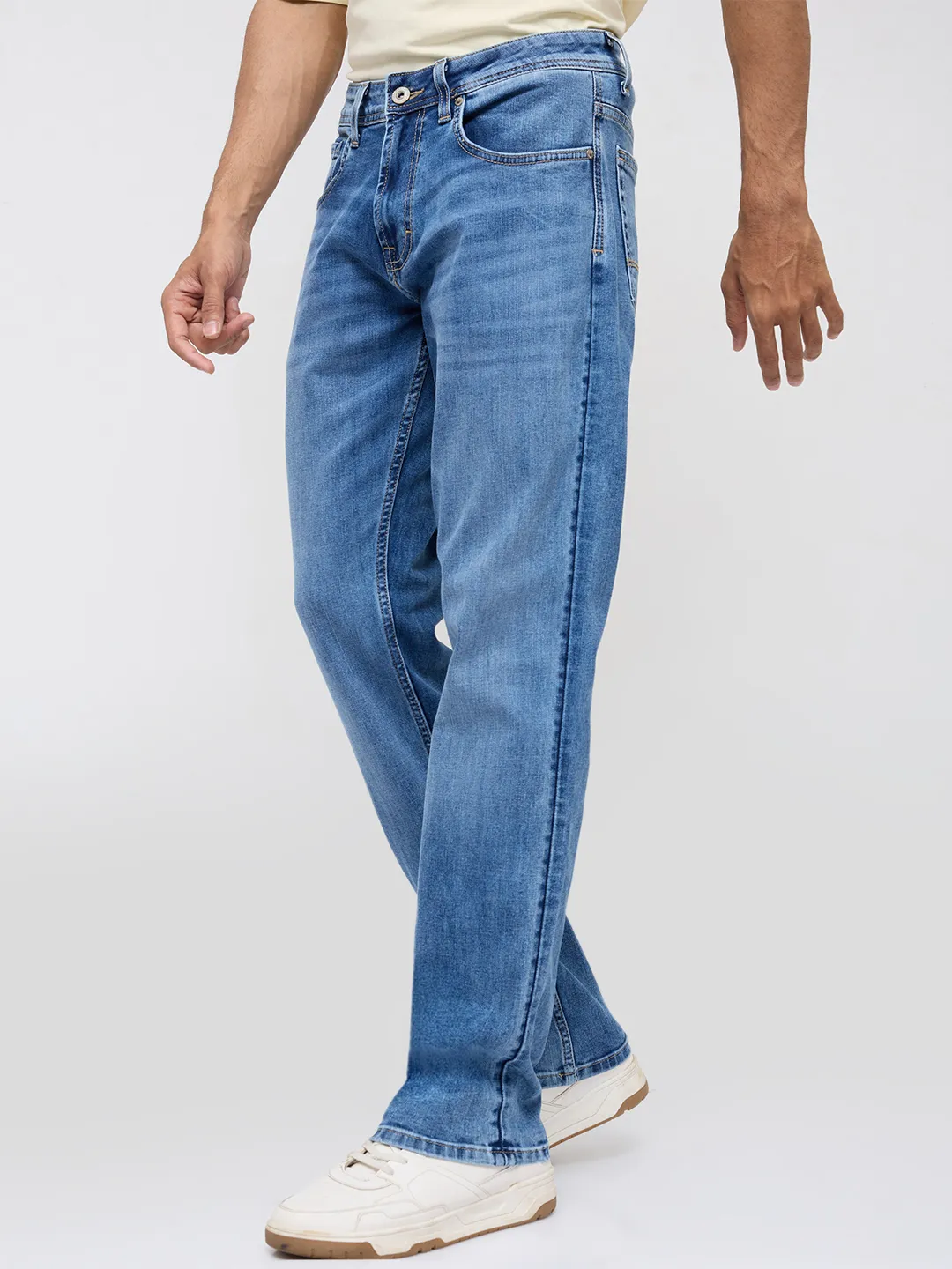Men Ricardo Jeans Comfort Fit Light Blue Mid Rise - Image 4