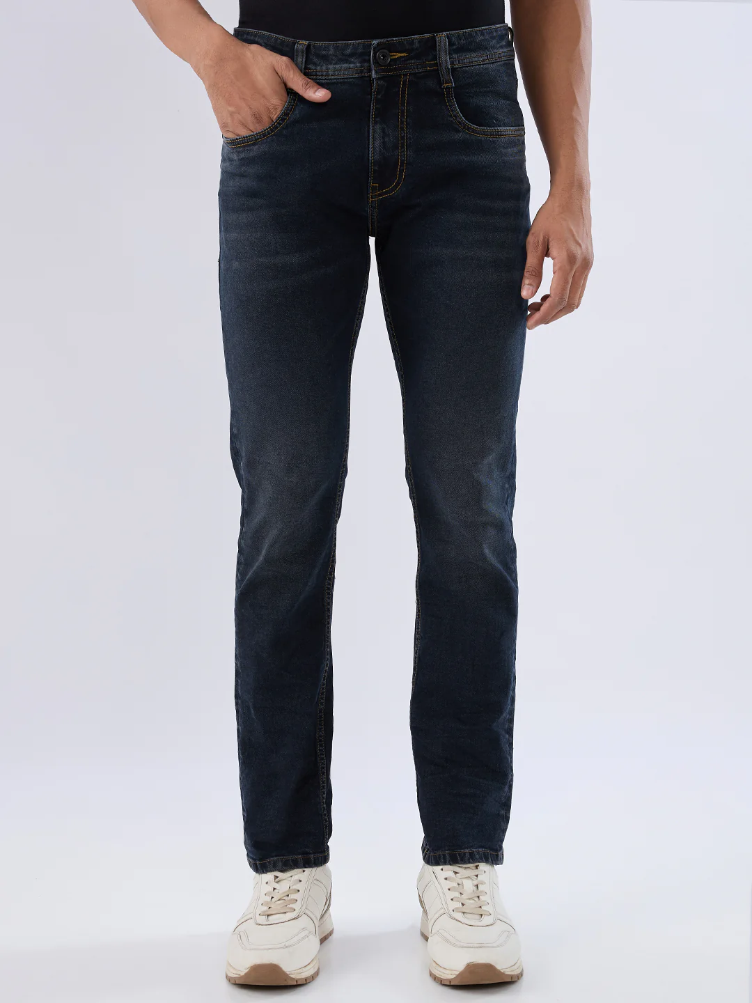 Men Rover Jeans Regular Fit Black Mid Rise - Image 2