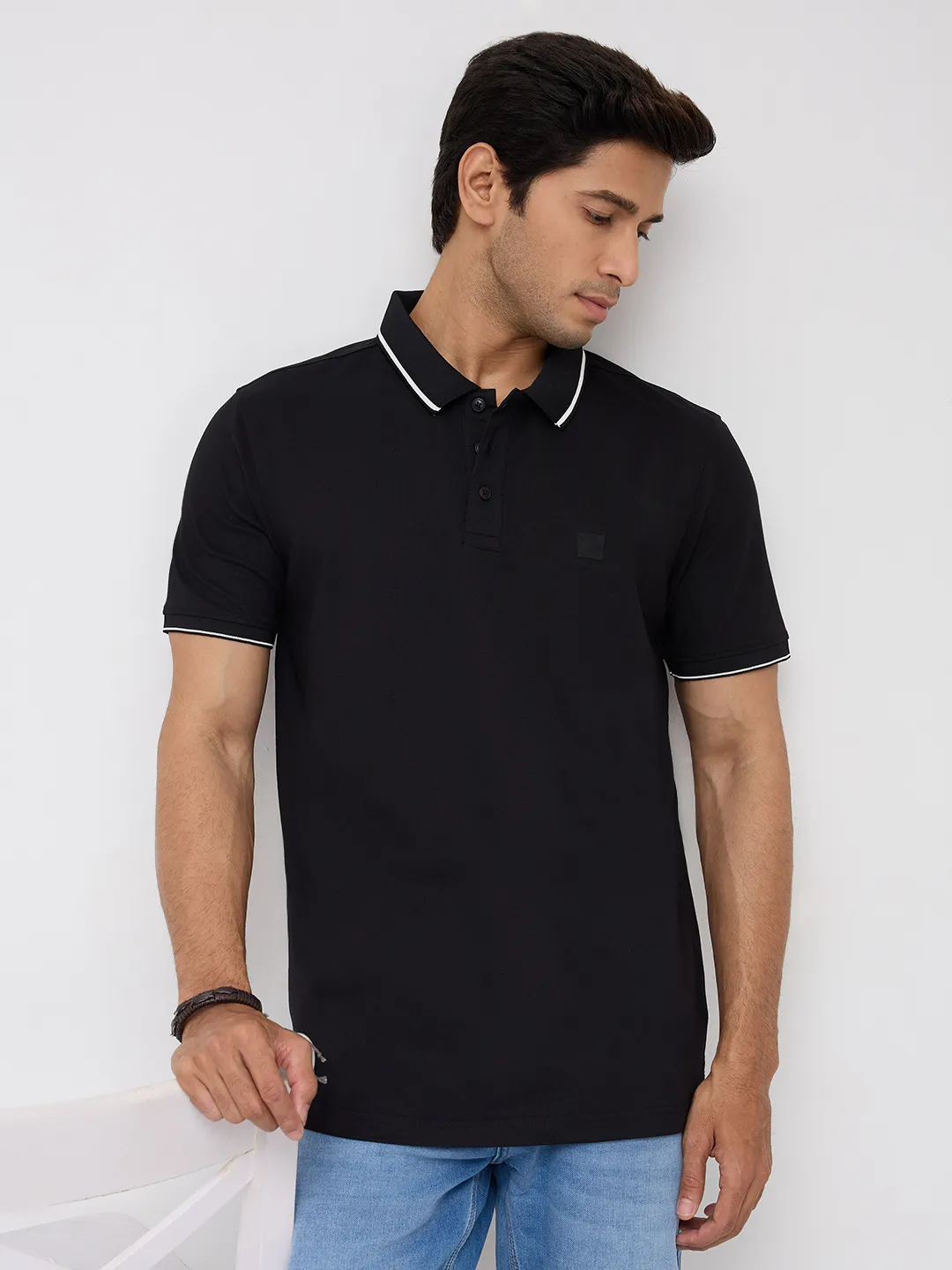 Men T-Shirt Solid Black Regular Fit - Image 7