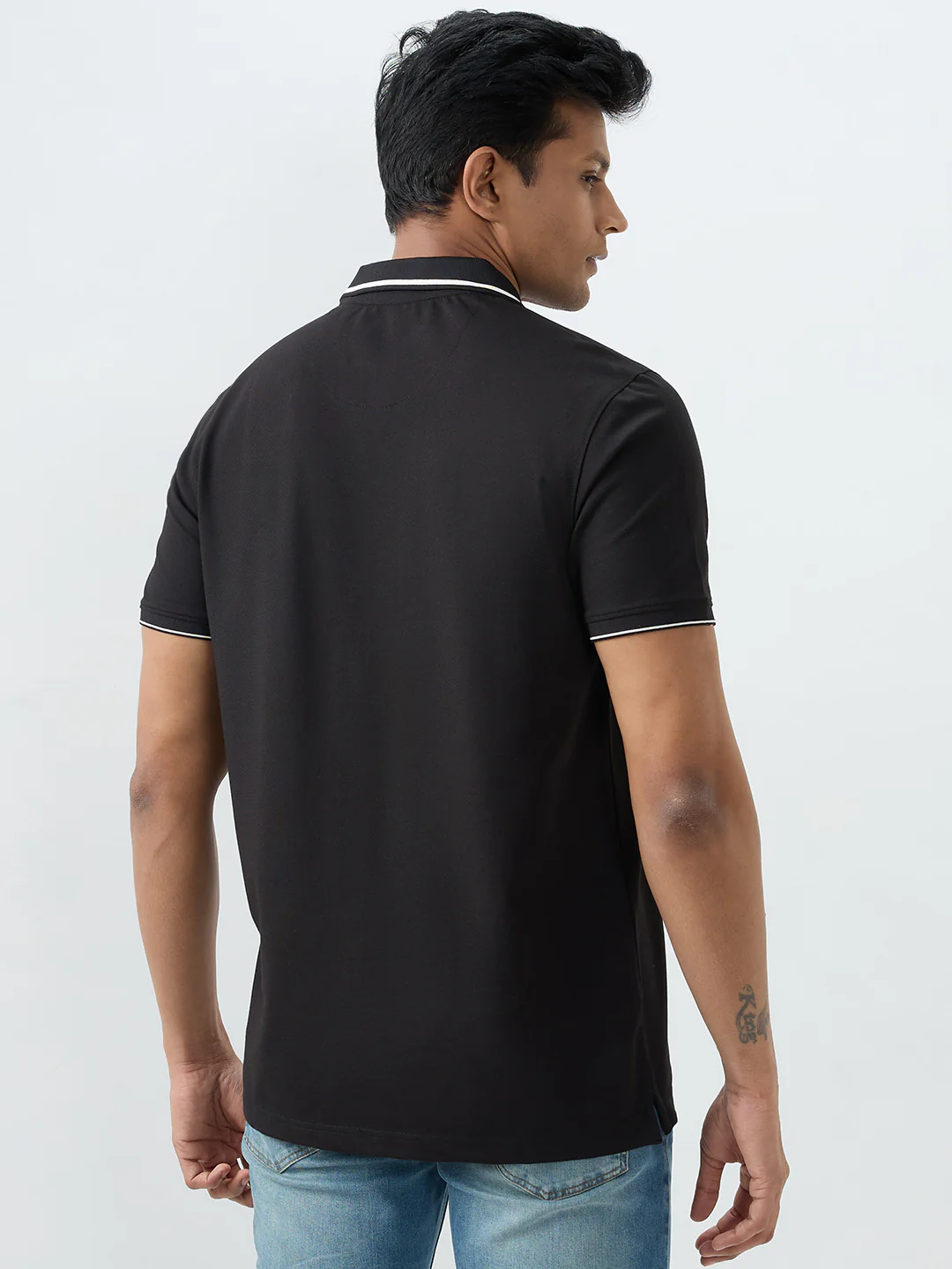 Men T-Shirt Black Slim Fit - Image 4