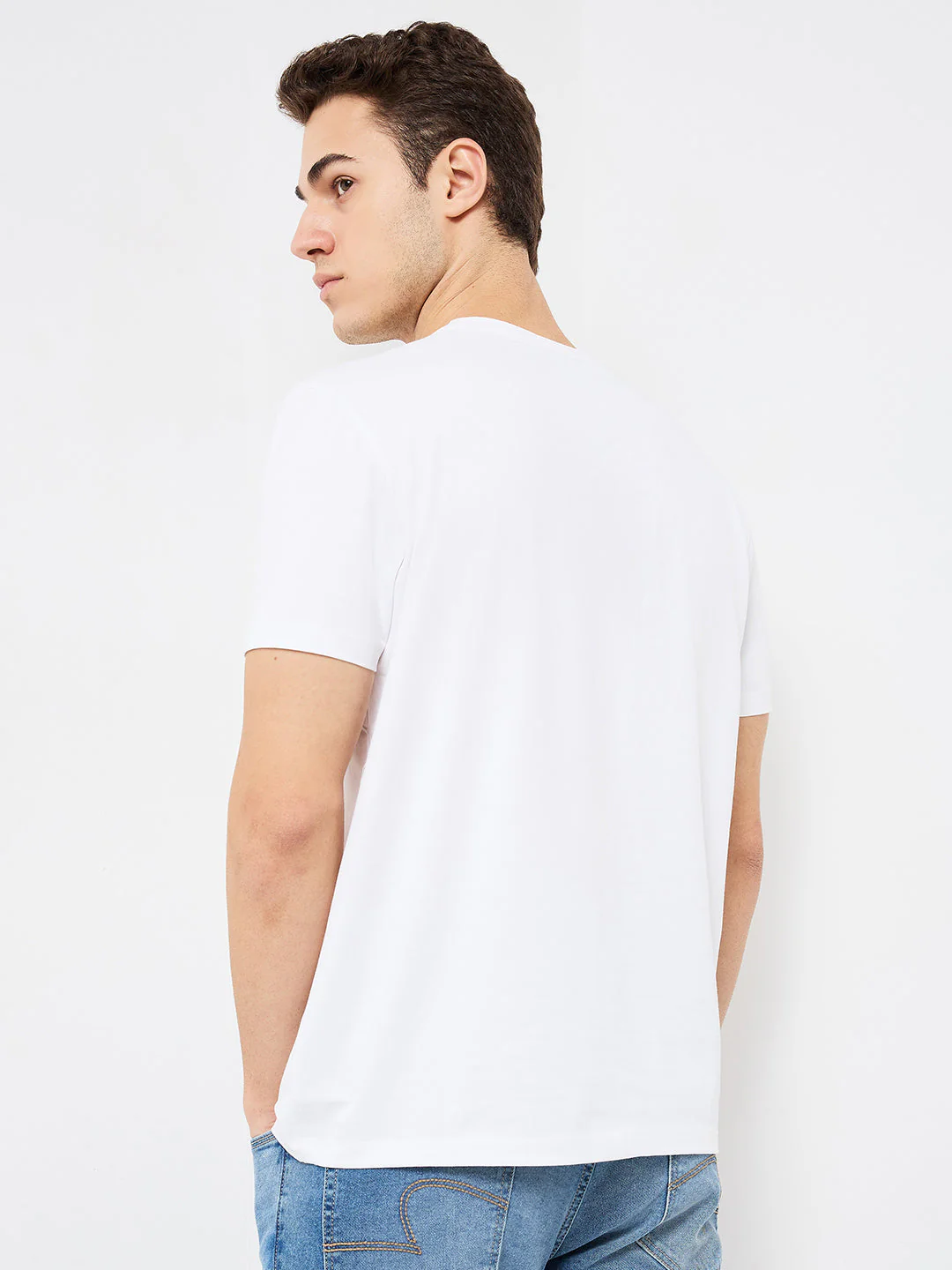 Men T-Shirt Solid White Slim Fit - Image 4