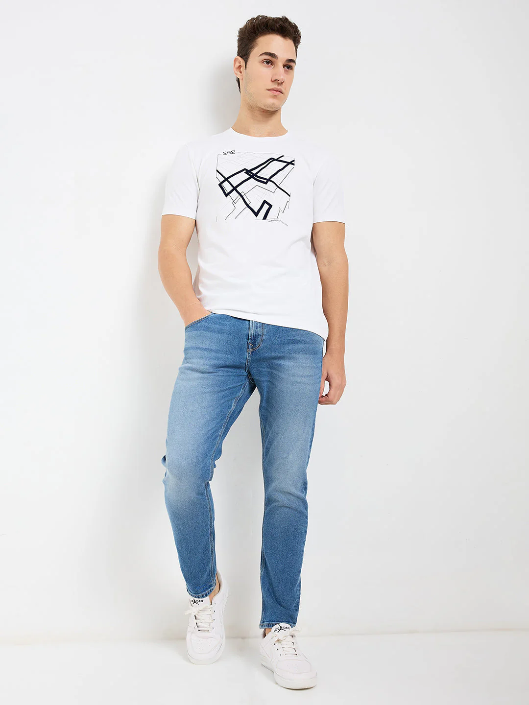 Men T-Shirt Solid White Slim Fit - Image 5