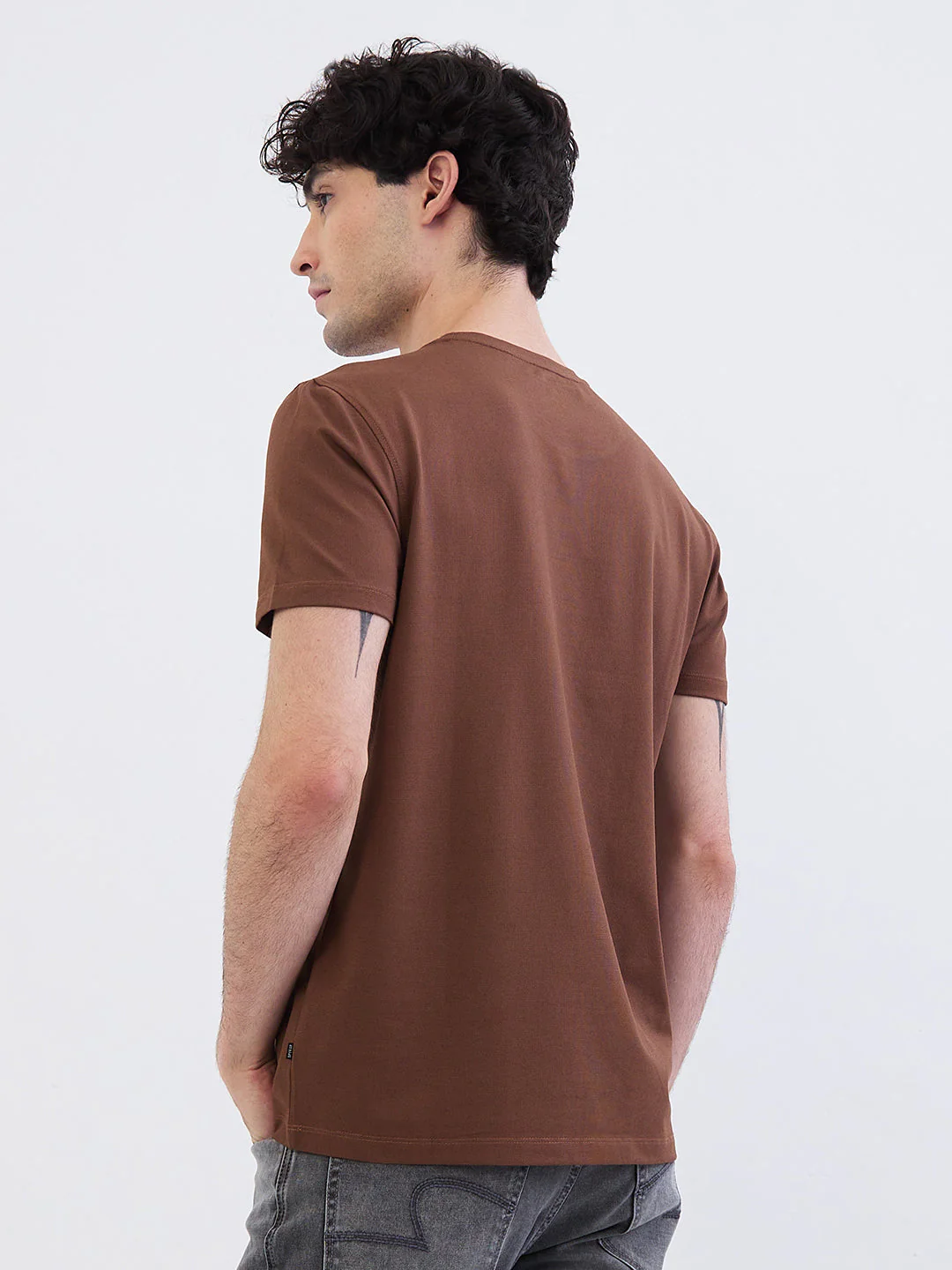 Men T-Shirt Brown Slim Fit - Image 4