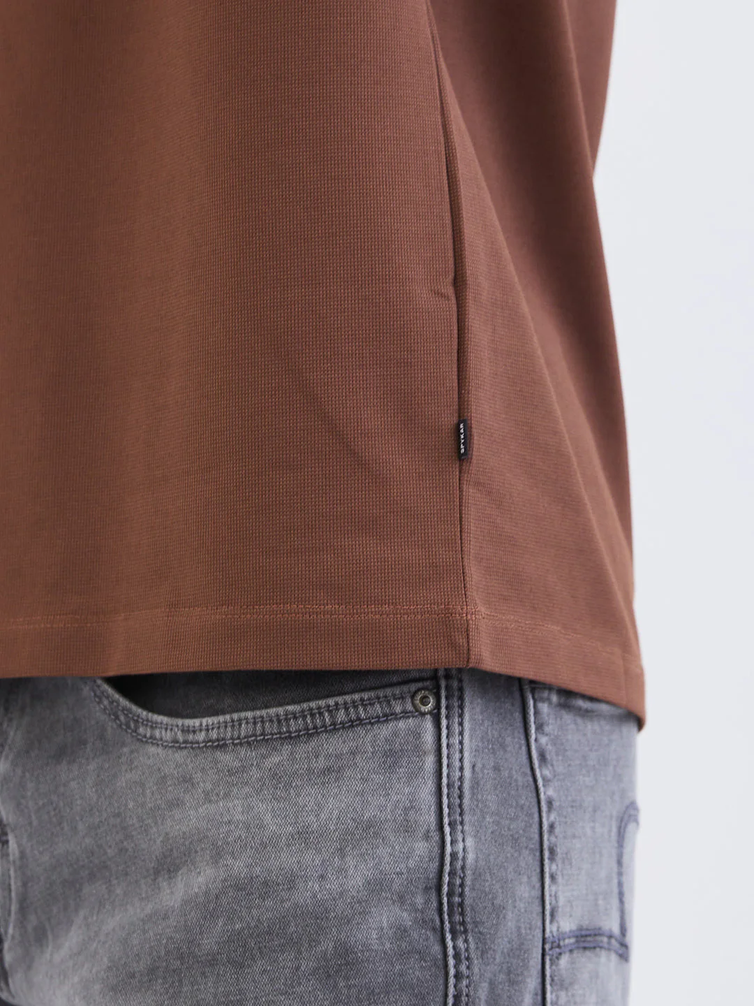 Men T-Shirt Brown Slim Fit - Image 8