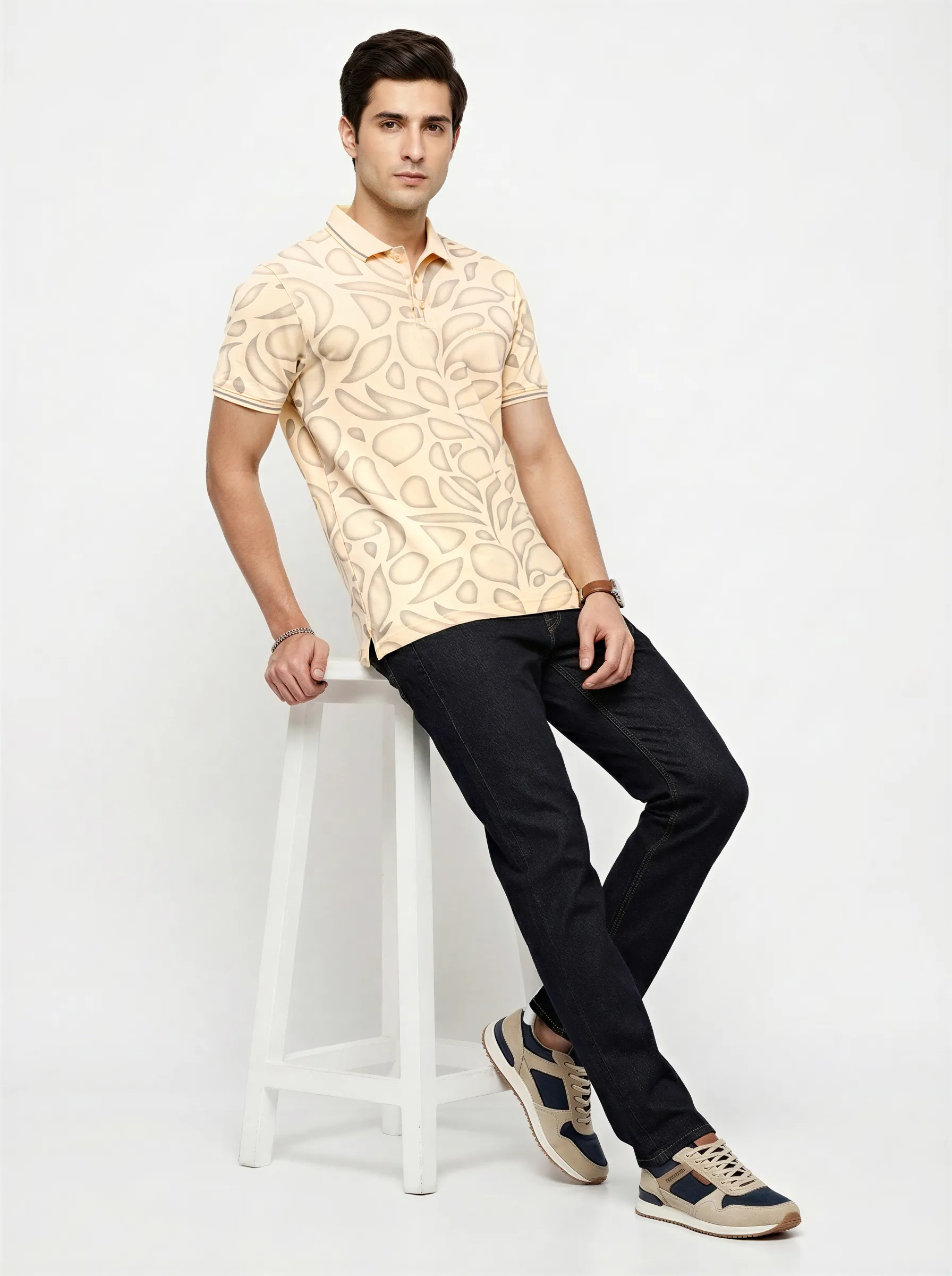 Men T-Shirt Print Yellow Regular Fit - Image 2