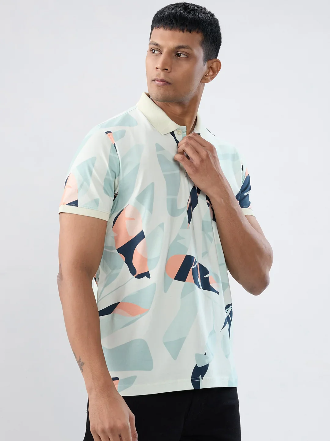 Men T-Shirt Print Green Regular Fit - Image 3