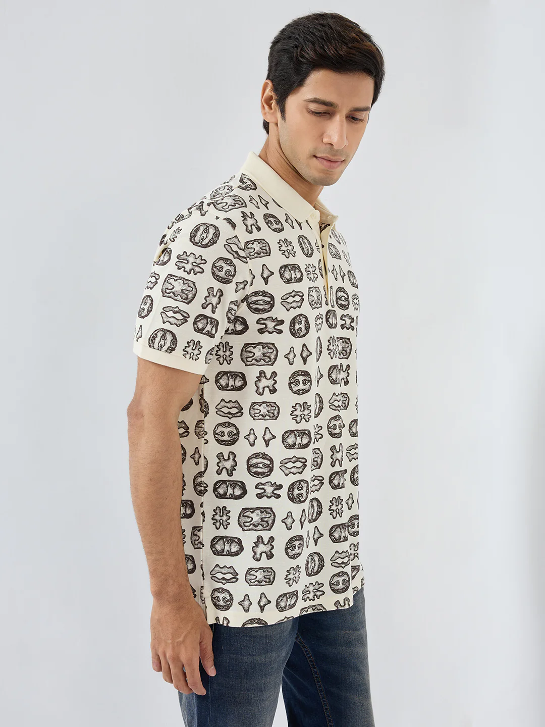 Men T-Shirt Print Brown Regular Fit - Image 3