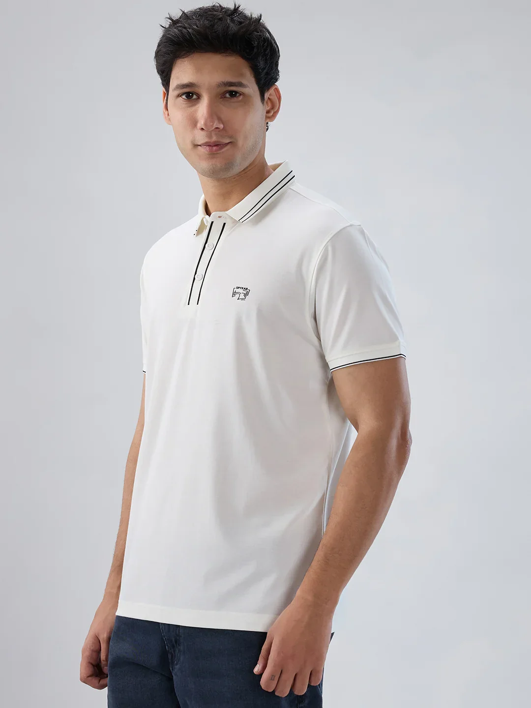 Men T-Shirt Solid White Regular Fit - Image 4