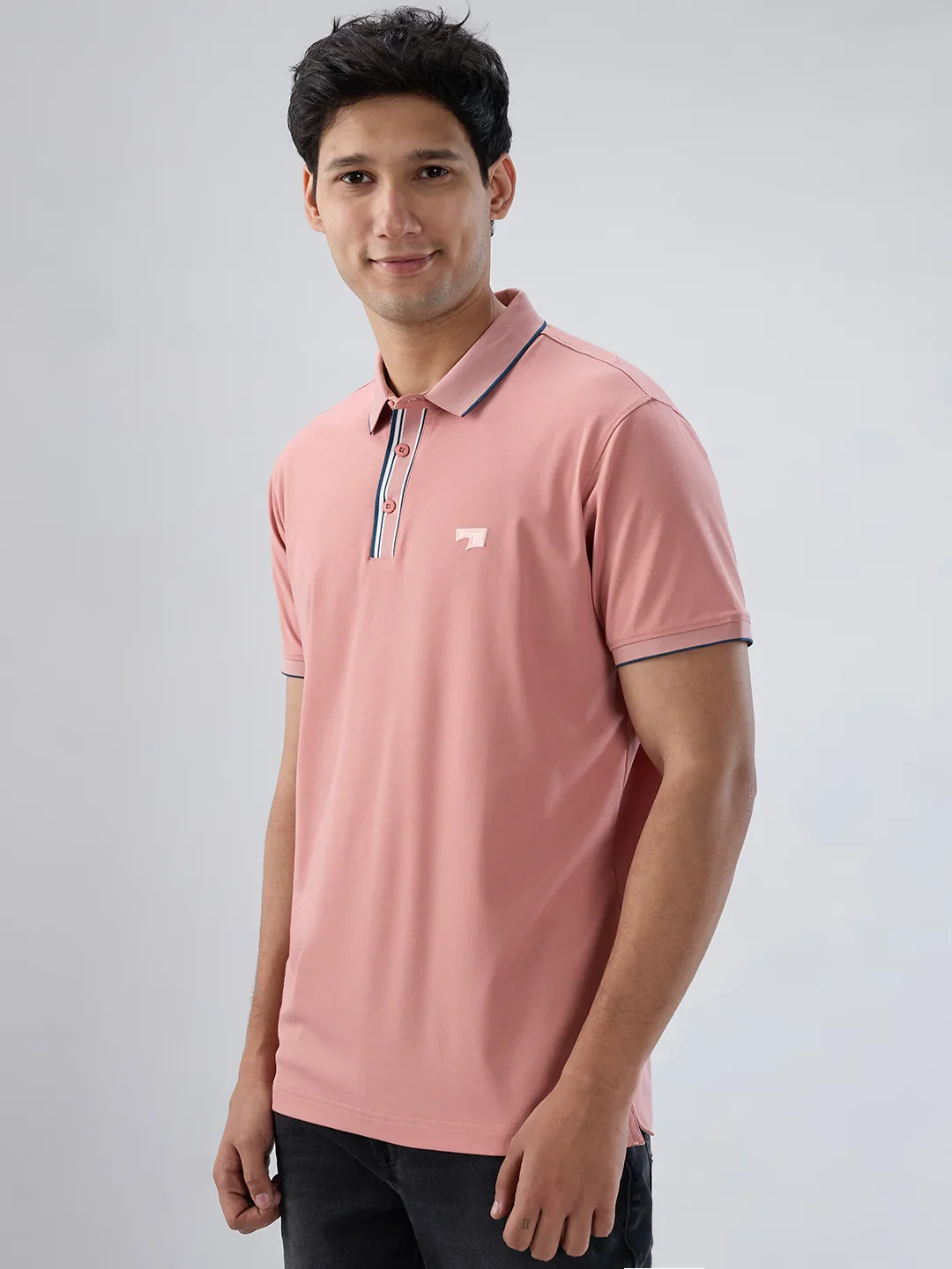 Men T-Shirt Solid Pink Regular Fit - Image 5