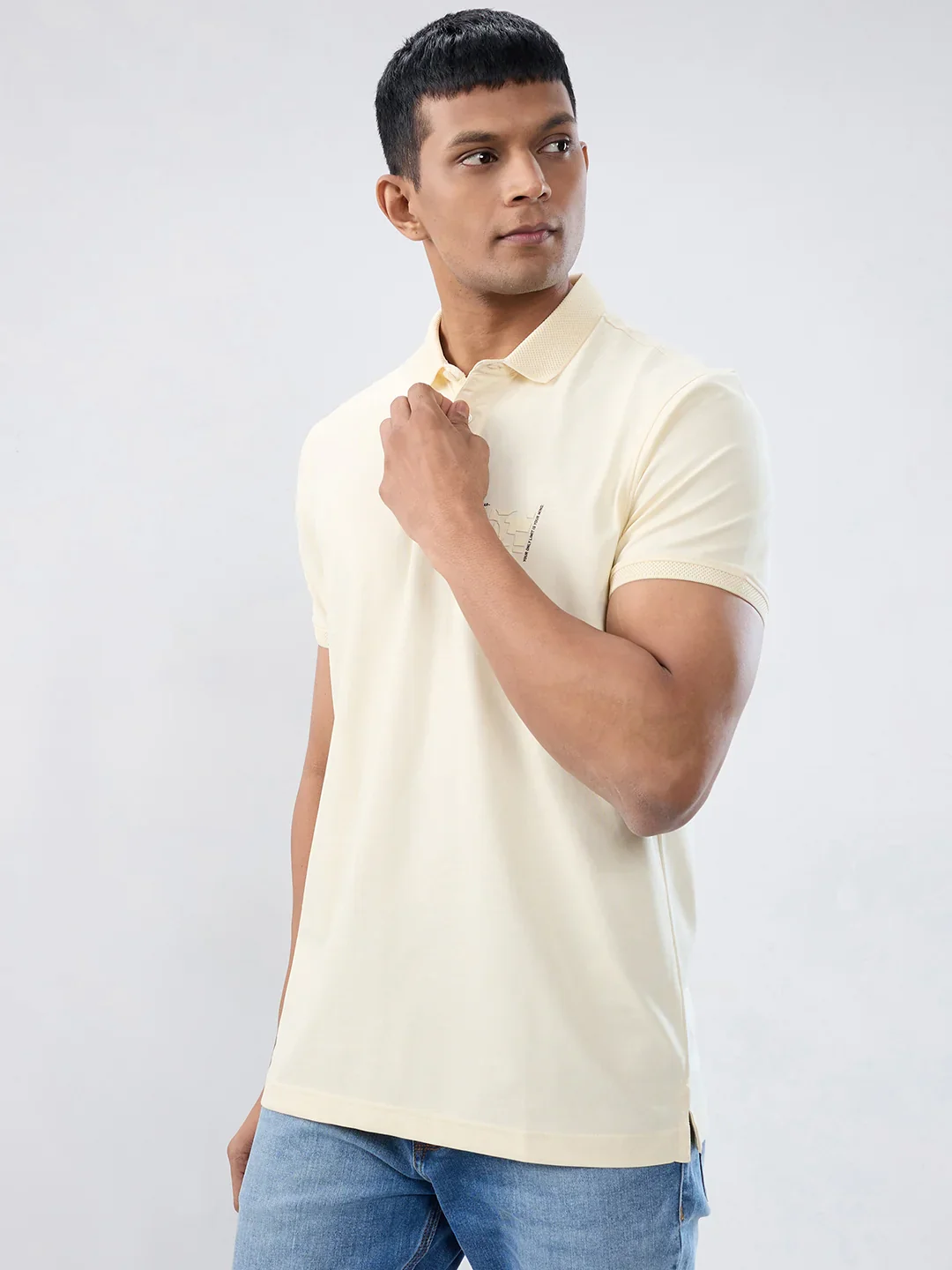 Men T-Shirt Solid Off White Regular Fit - Image 5