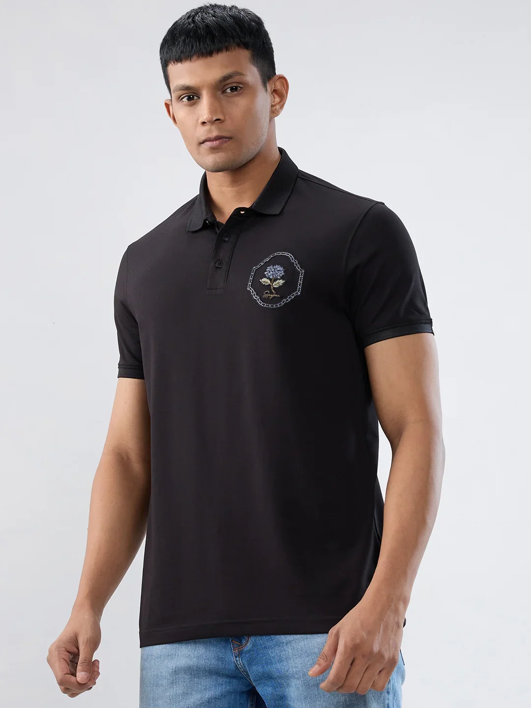 Men T-Shirt Solid Black Regular Fit - Image 4