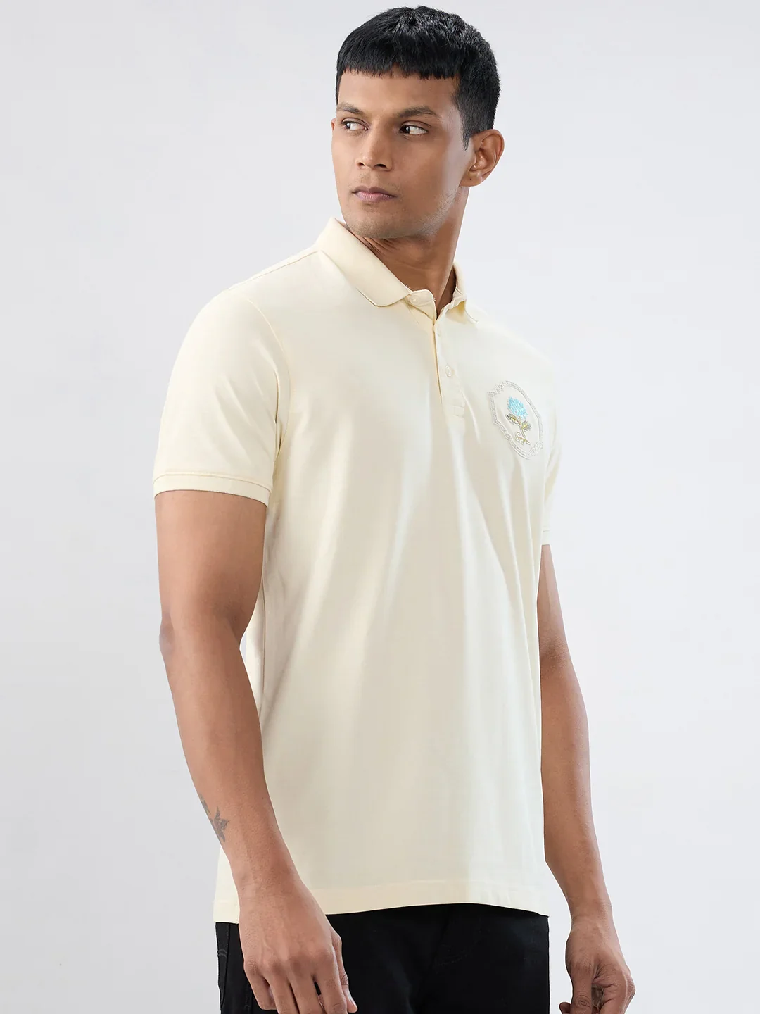 Men T-Shirt Solid Off White Regular Fit - Image 3