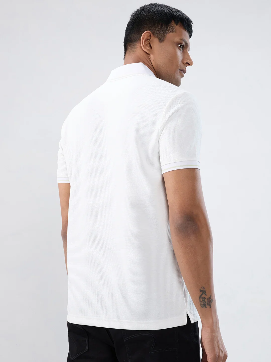 Men T-Shirt Solid White Regular Fit - Image 5