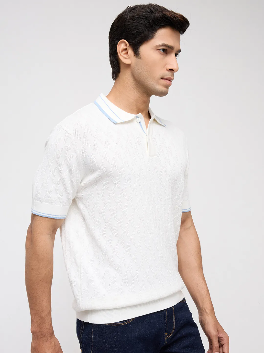 Men T-Shirt Solid Off White Regular Fit - Image 3