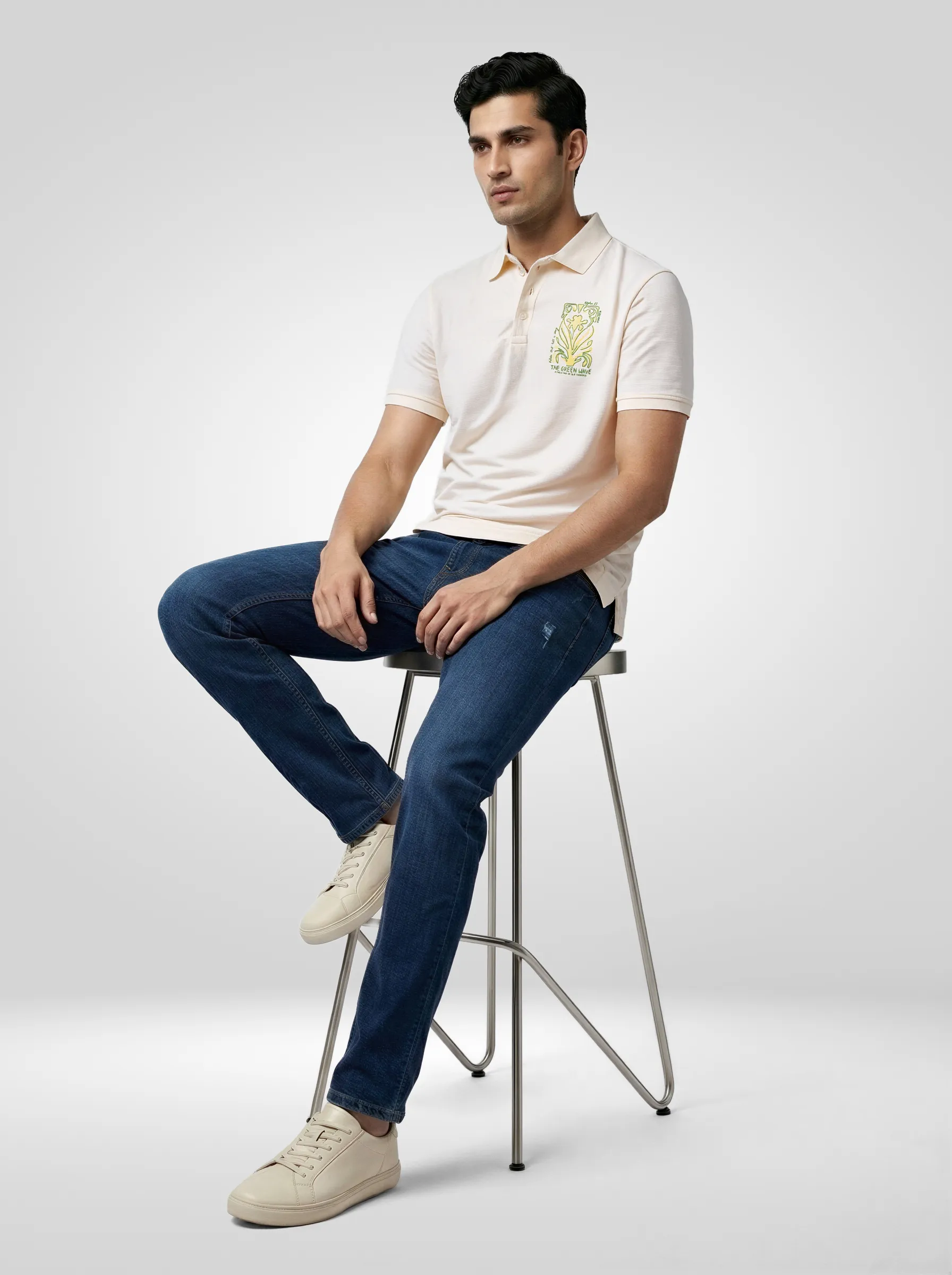 Men T-Shirt Textured Off White Regular Fit - Image 2