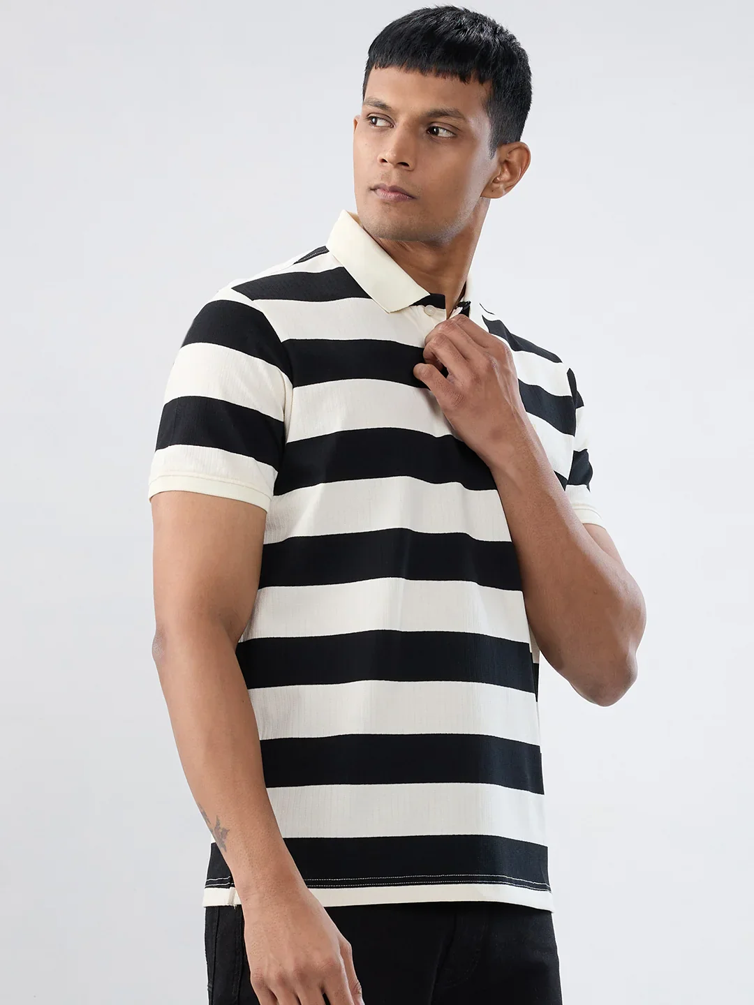 Men T-Shirt Stripe Black Regular Fit - Image 3