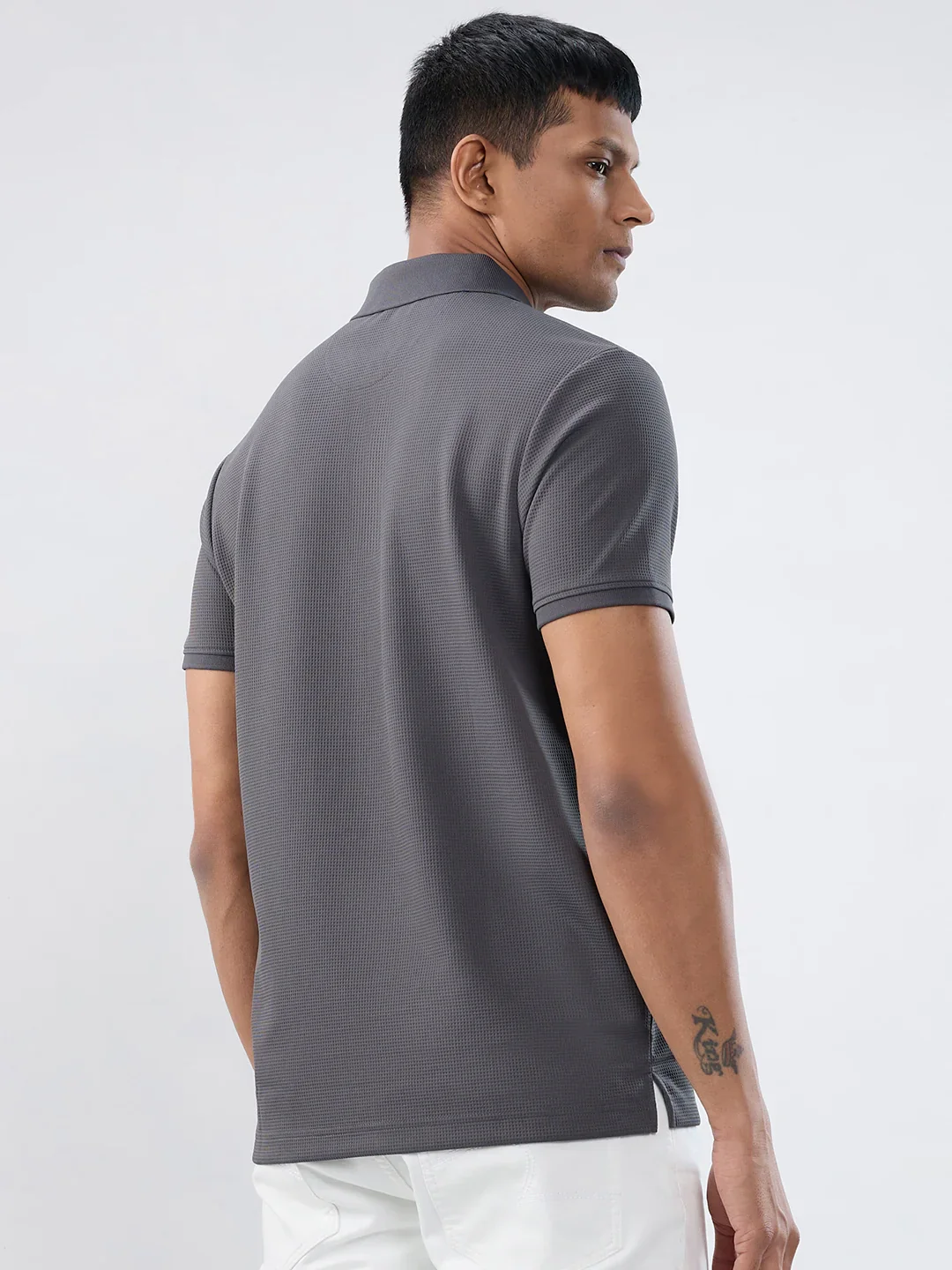 Men T-Shirt Textured Grey Regular Fit - Image 5