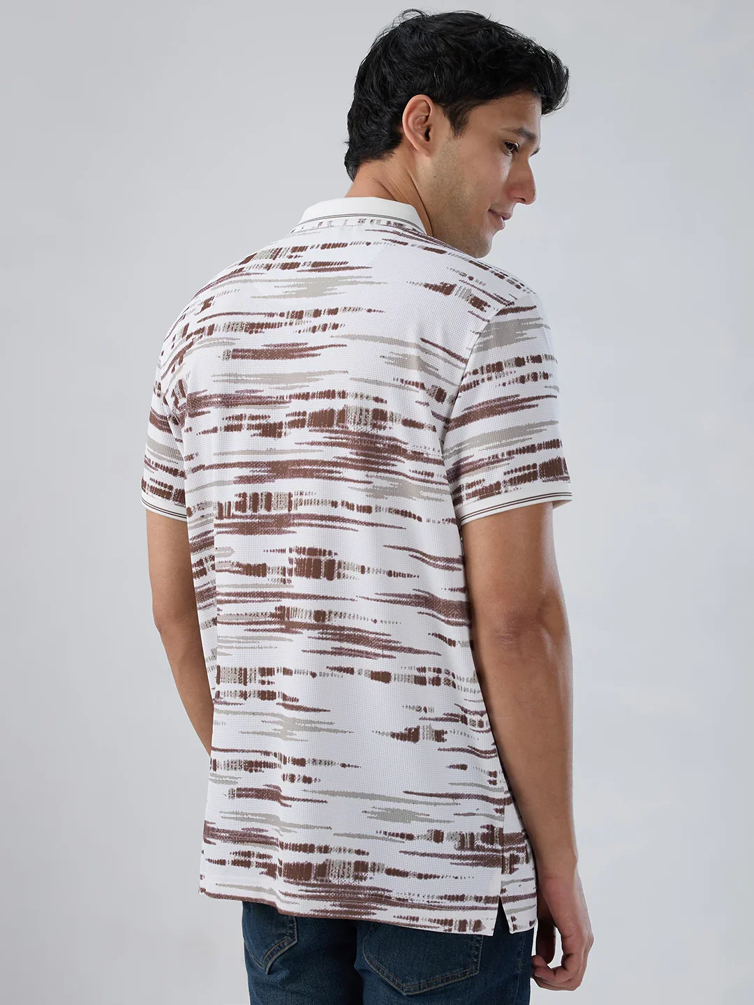Men T-Shirt Print Brown Regular Fit - Image 6