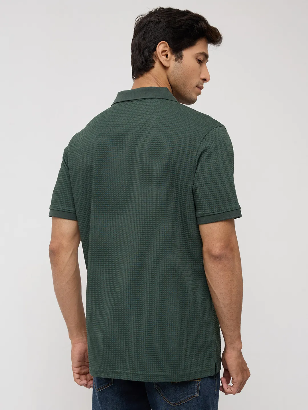 Men T-Shirt Textured Green Regular Fit - Image 5