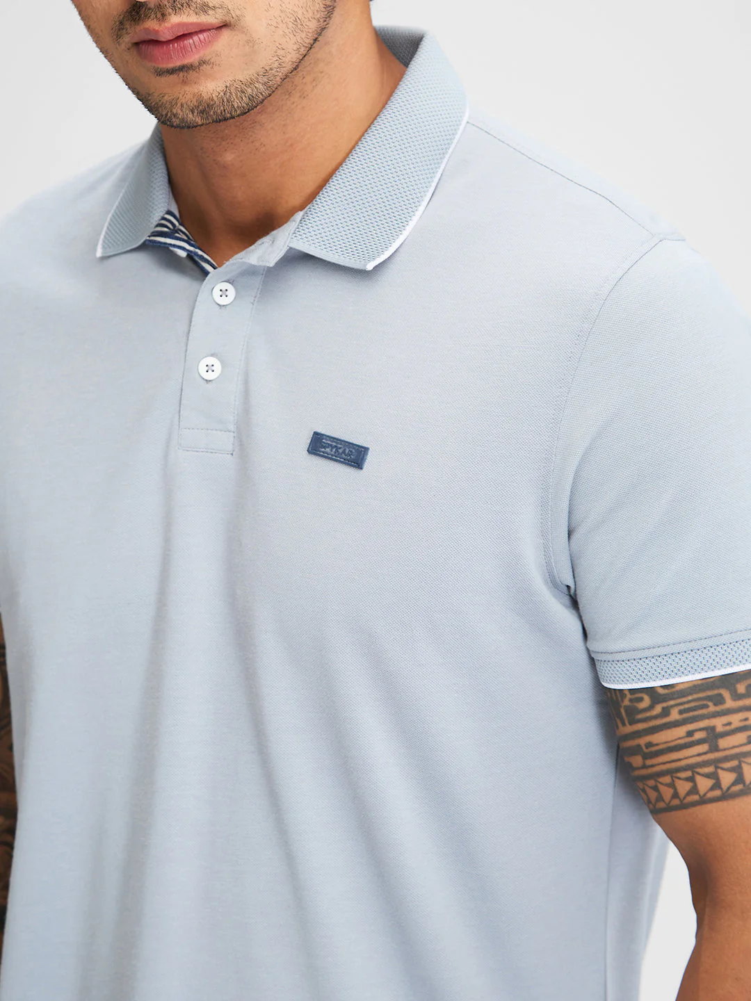 Men T-Shirt Solid Grey Slim Fit - Image 5