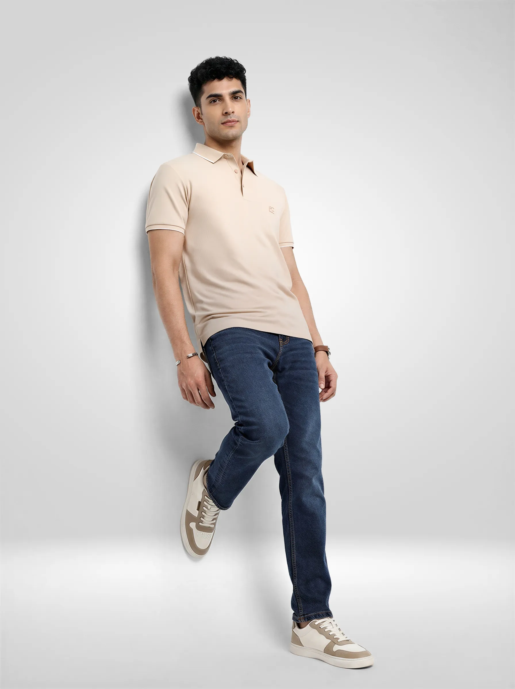 Men T-Shirt Textured Brown Regular Fit - Image 2