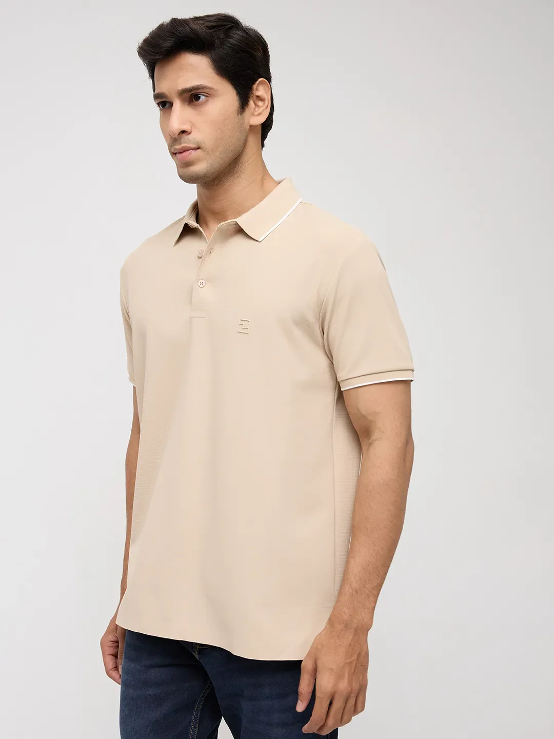 Men T-Shirt Textured Brown Regular Fit - Image 4