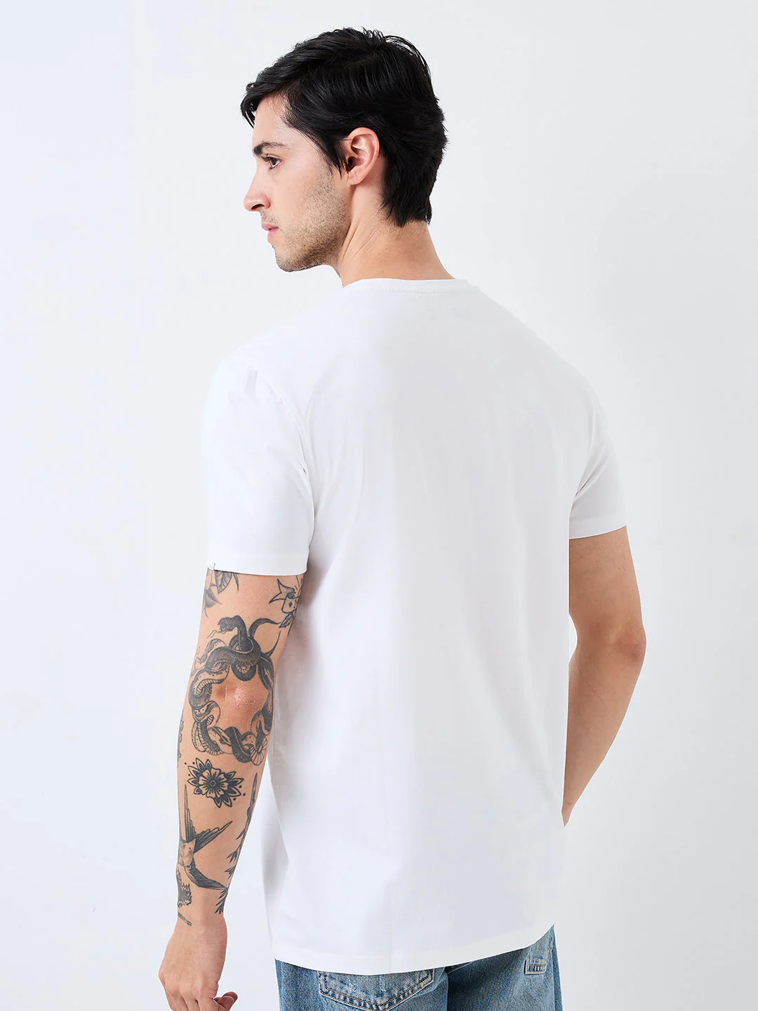 Men T-Shirt Solid White Slim Fit - Image 4