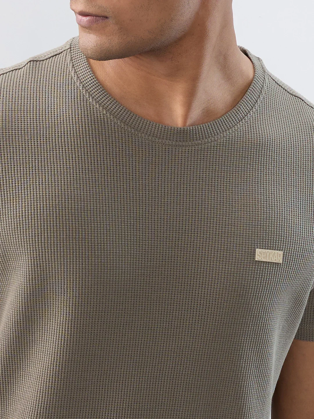 Men T-Shirt Textured Green Regular Fit - Image 4
