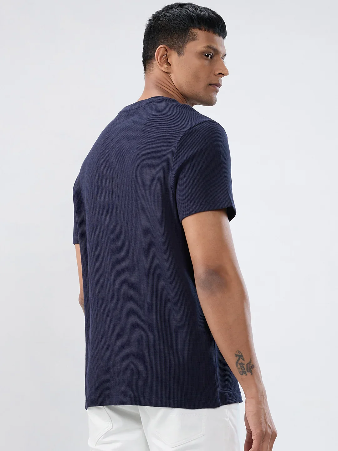 Men T-Shirt Textured Navy Blue Regular Fit - Image 6