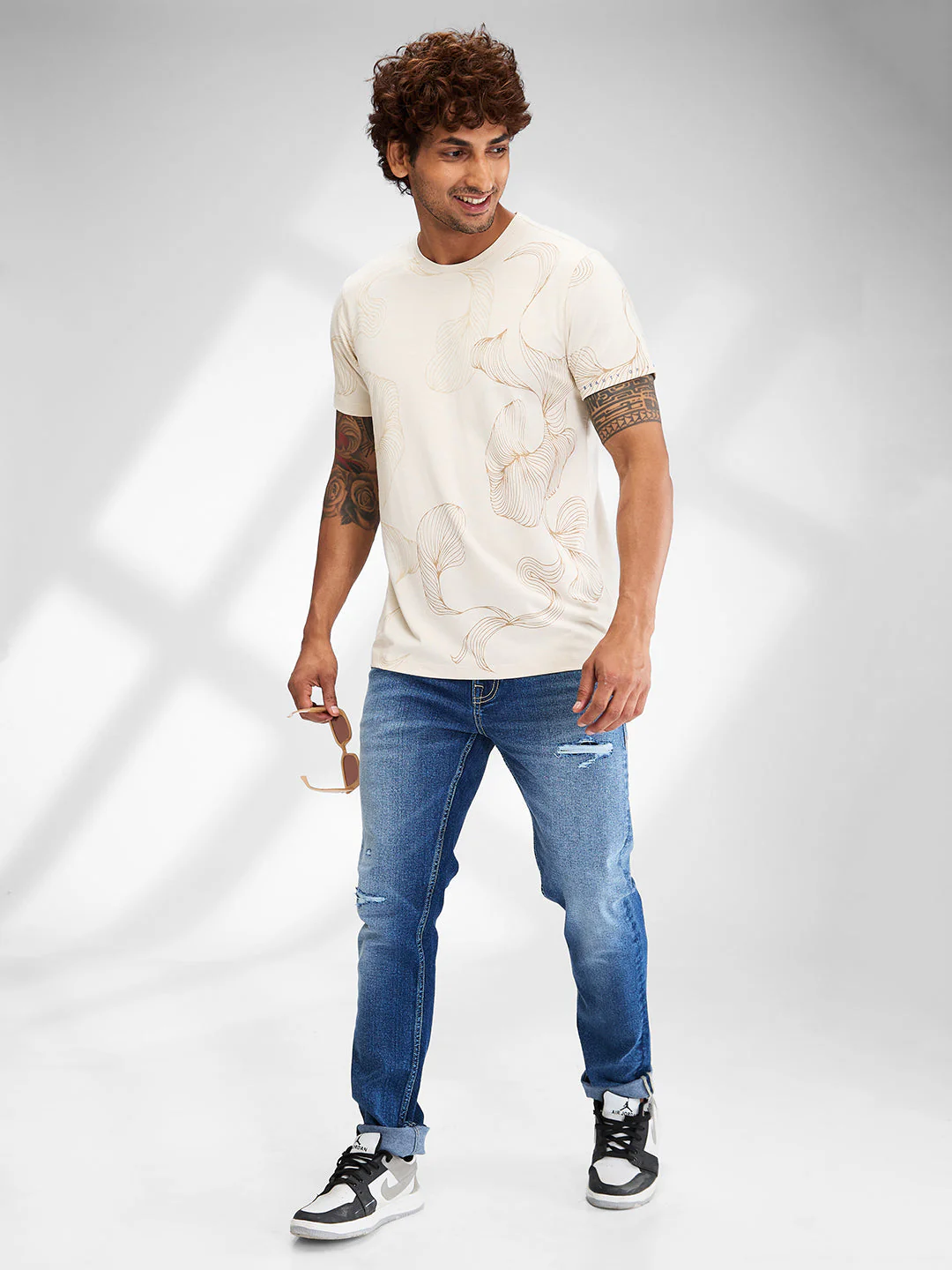 Men T-Shirt Solid White Slim Fit - Image 6
