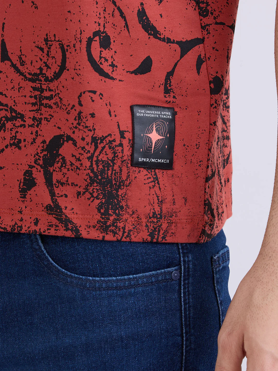 Men T-Shirt Red Slim Fit - Image 8