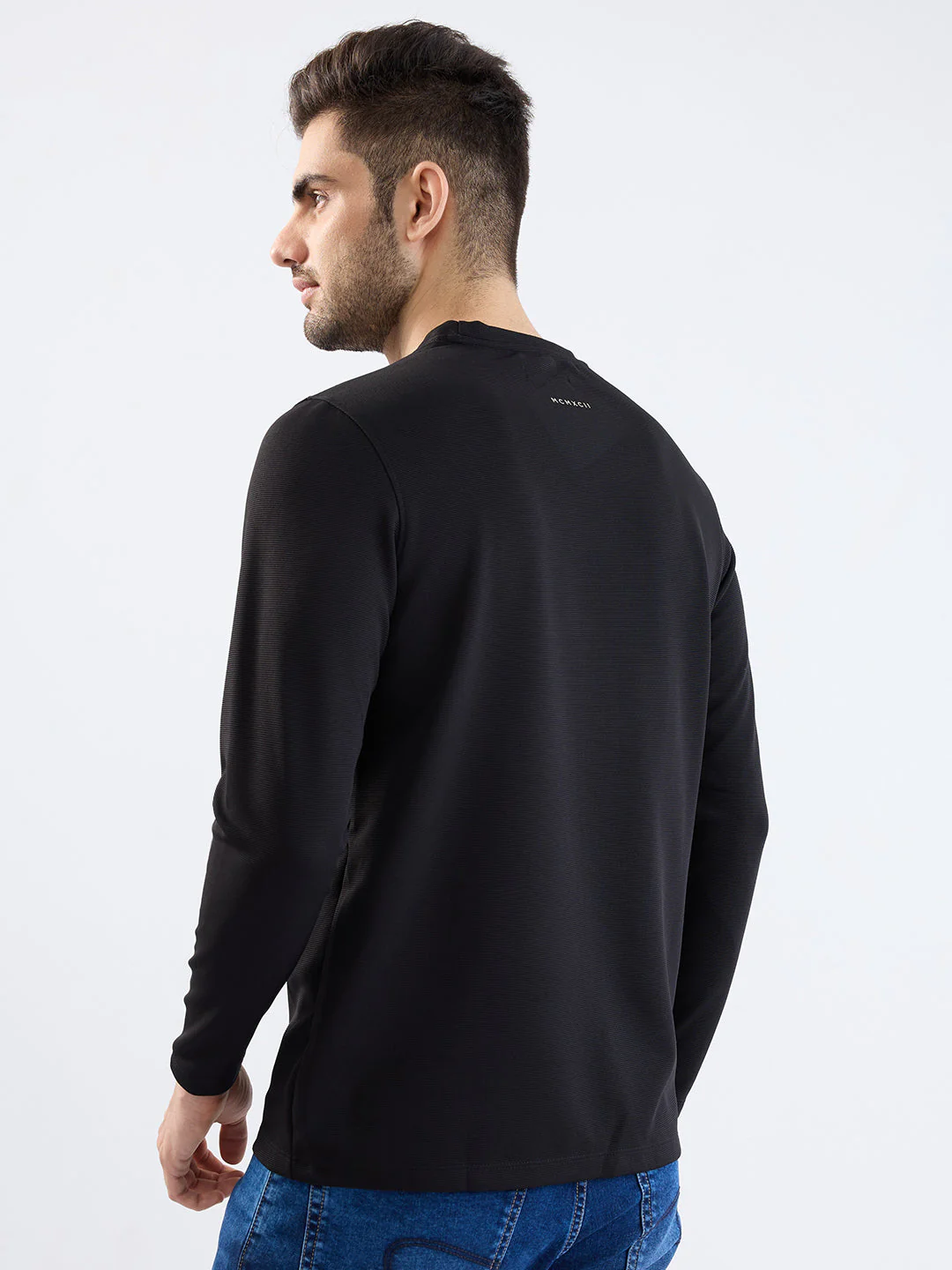 Men T-Shirt Black Slim Fit - Image 4