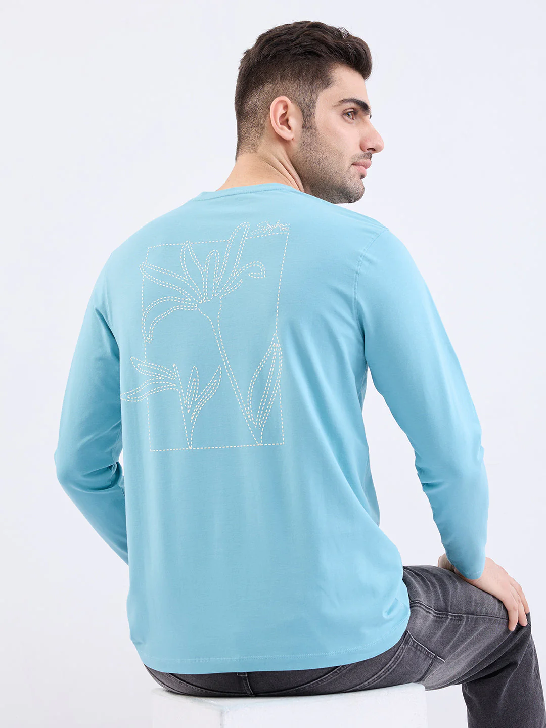Men T-Shirt Blue Slim Fit - Image 8