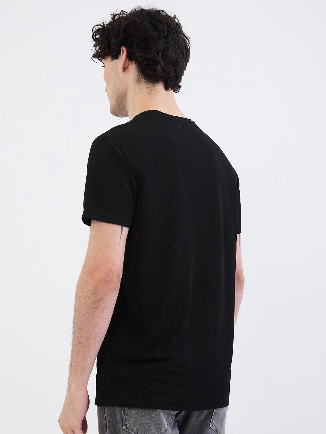 Men T-Shirt Black Slim Fit - Image 4