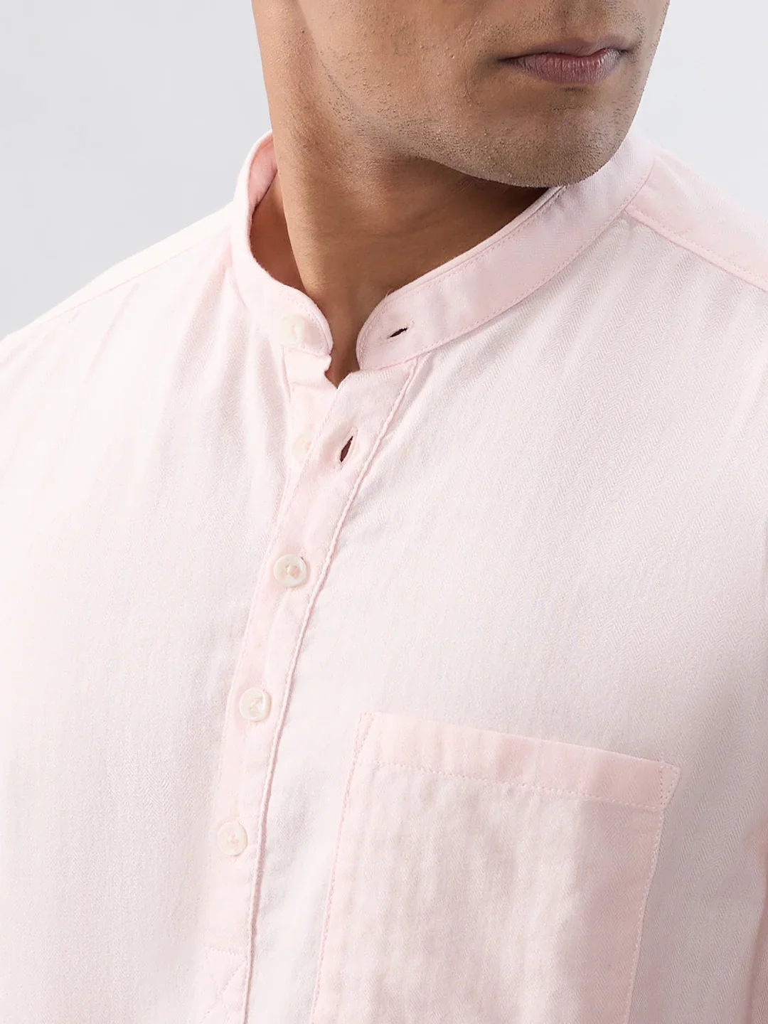 Men Shirt Solid Pink Regular Fit - Image 4