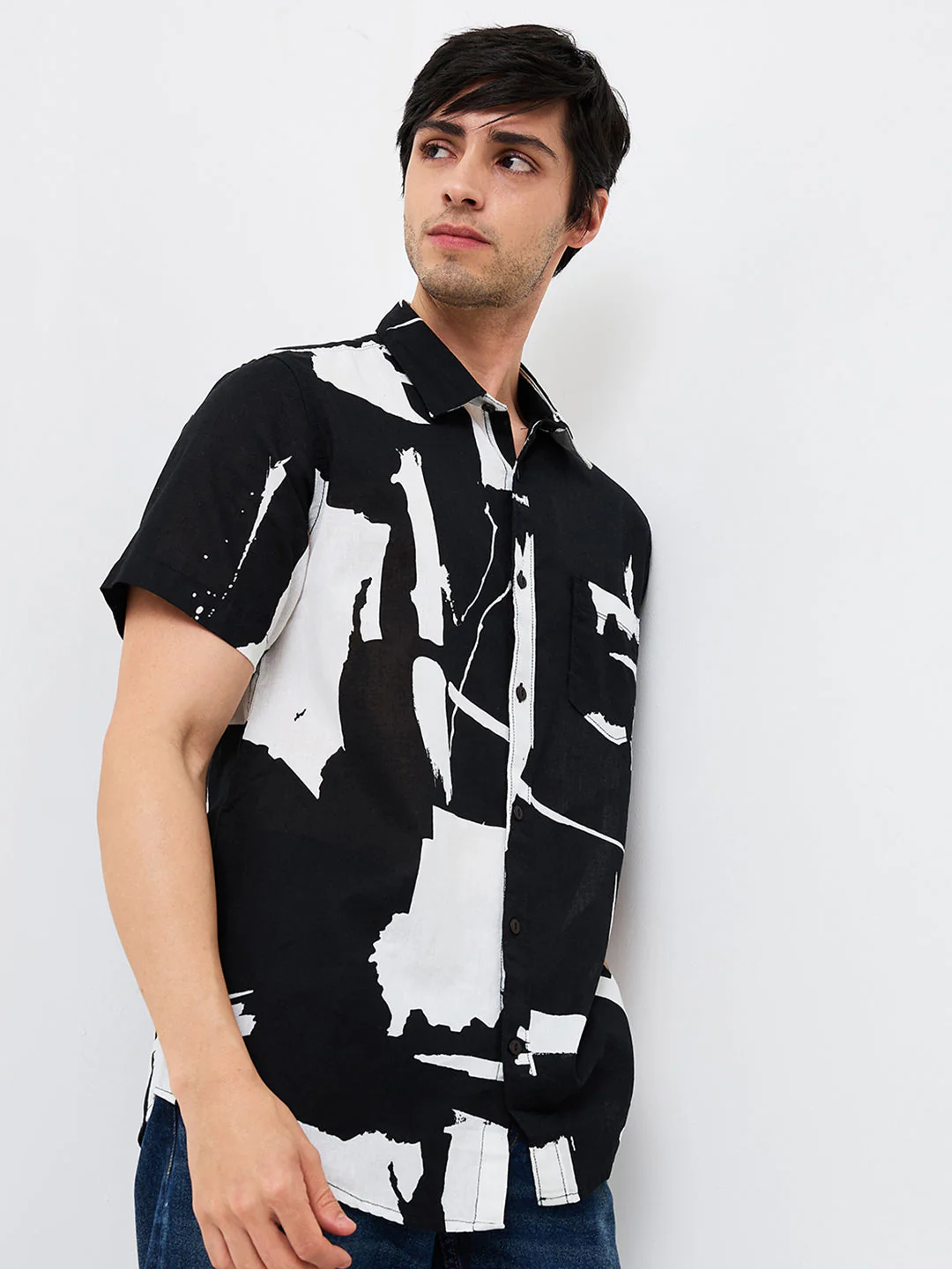 Men Black Slim Fit Printed Half Sleeve Shirt - Image 2