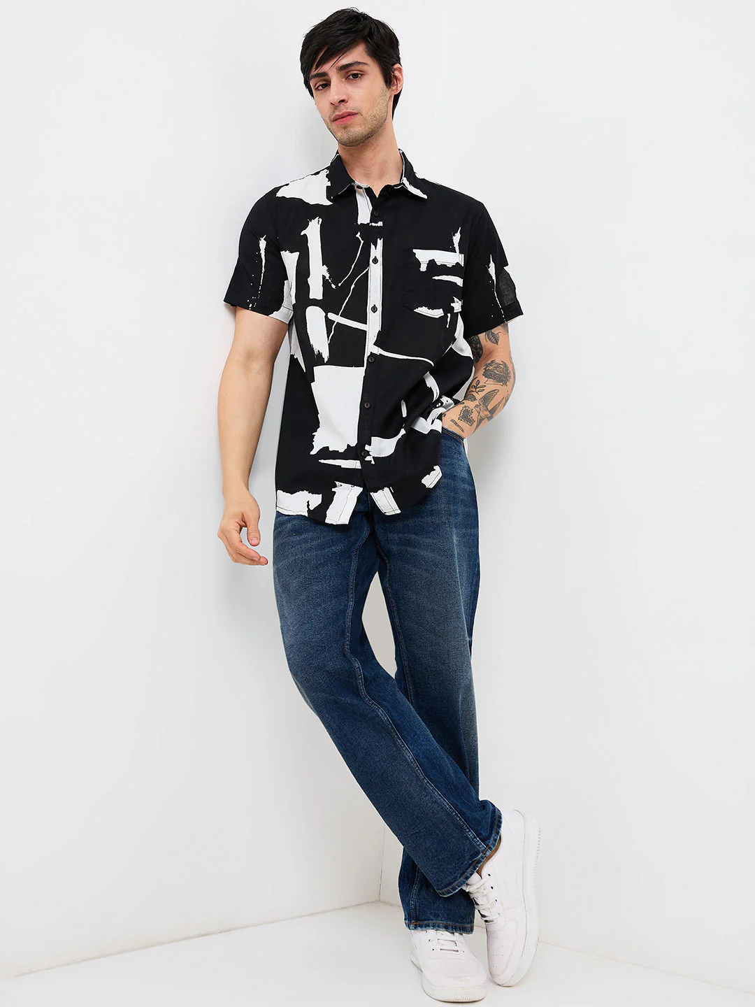 Men Black Slim Fit Printed Half Sleeve Shirt - Image 5