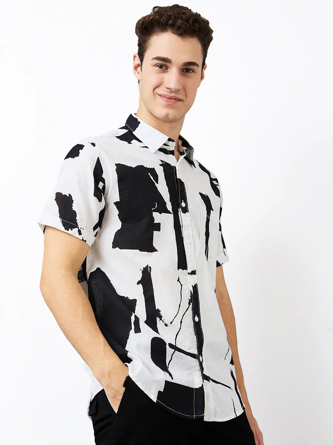 Men White Slim Fit Printed Half Sleeve Shirt - Image 2
