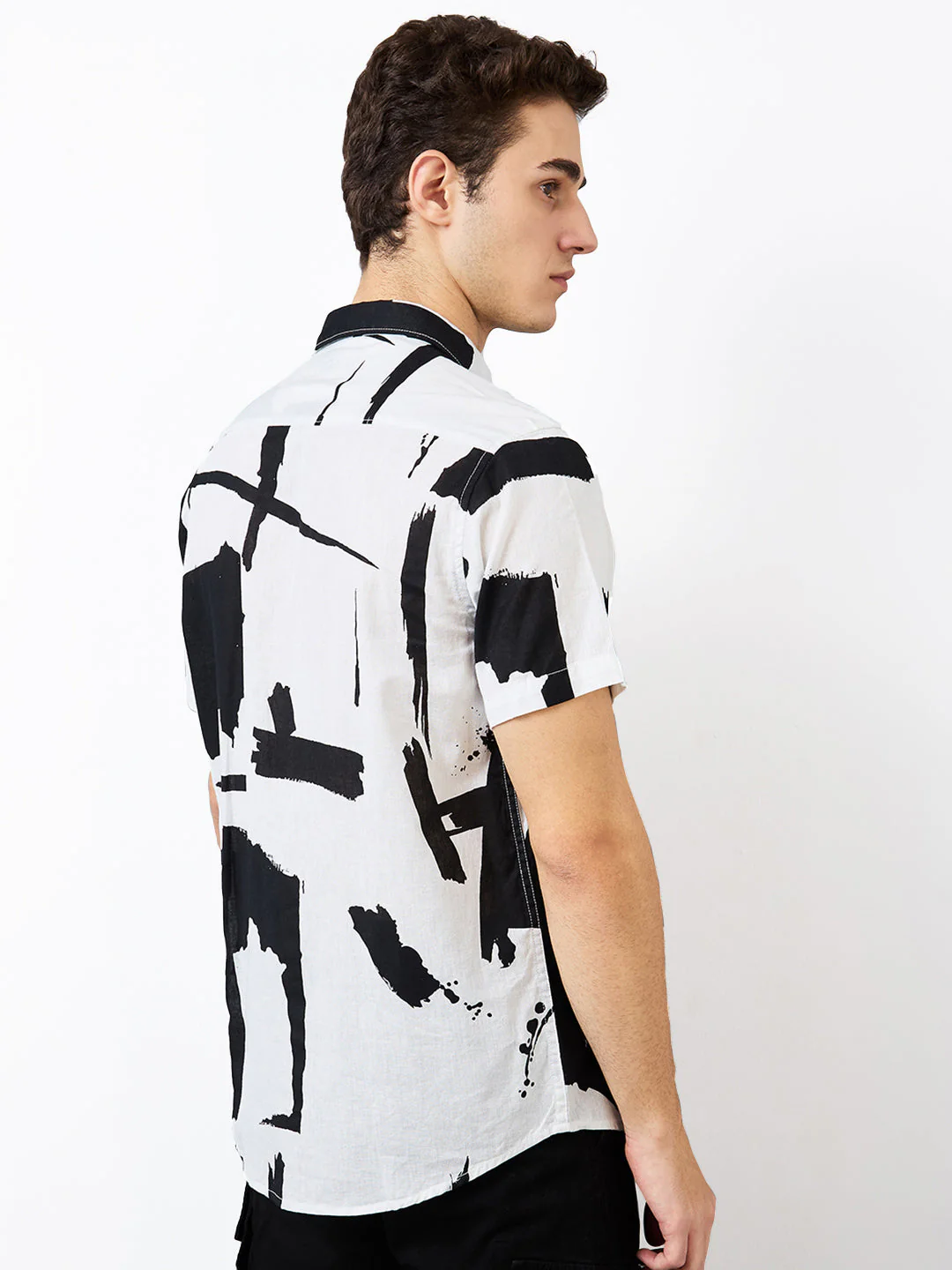 Men White Slim Fit Printed Half Sleeve Shirt - Image 4