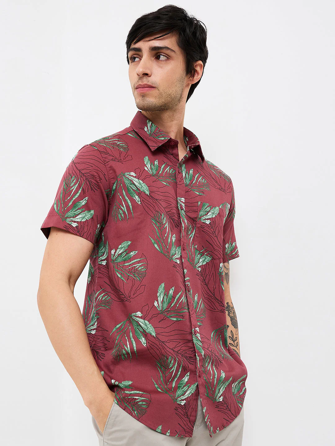 Men Shirt Print Red Slim Fit - Image 3