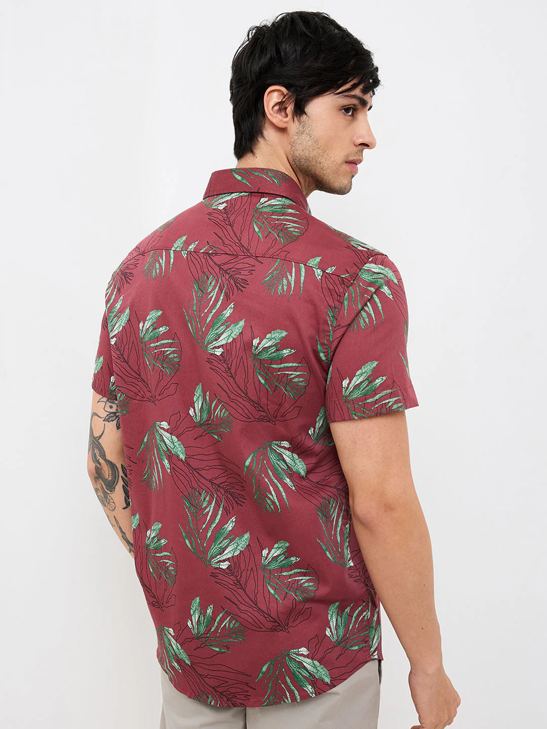 Men Shirt Print Red Slim Fit - Image 5