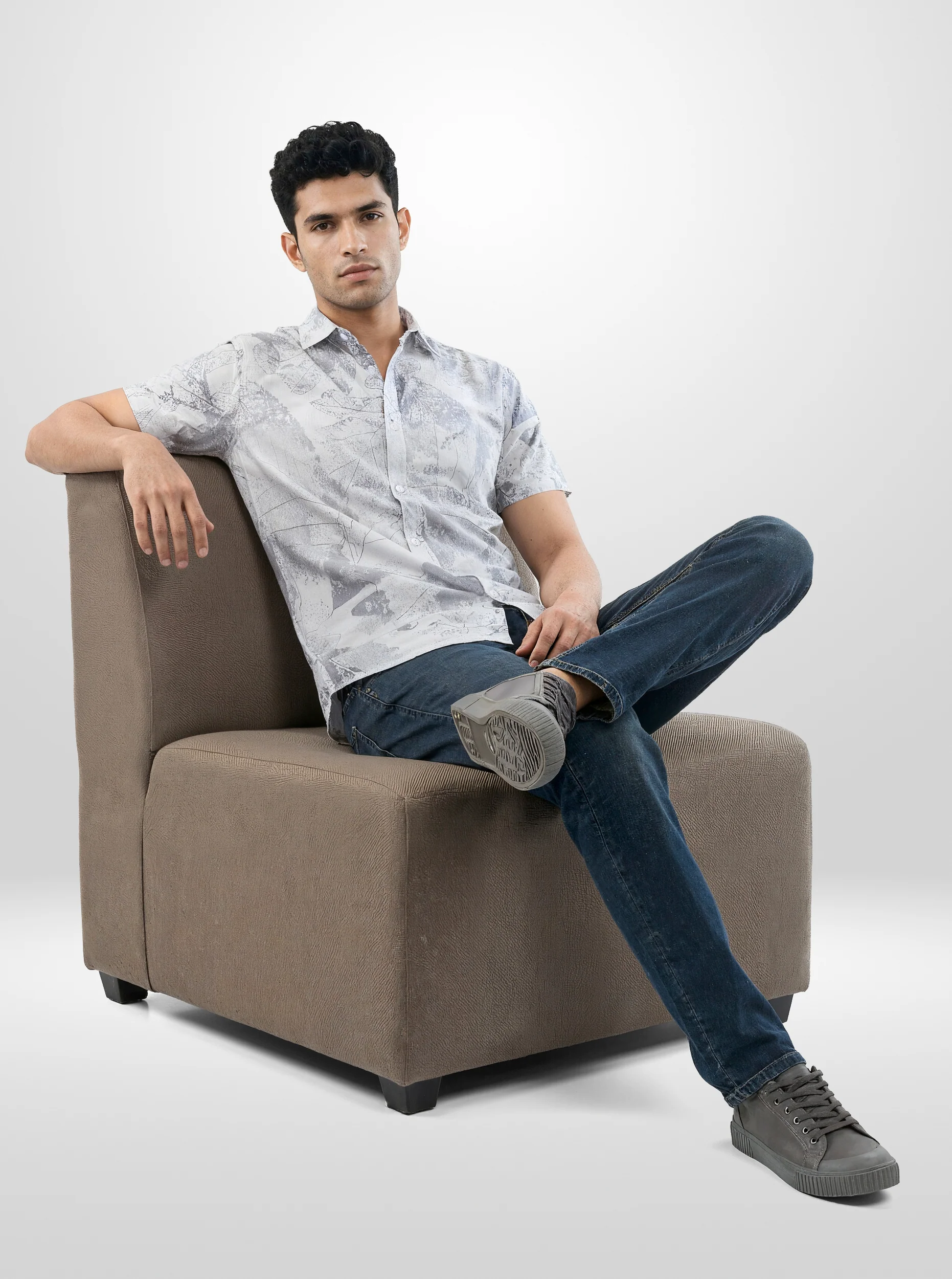 Men Shirt Print Grey Regular Fit - Image 2