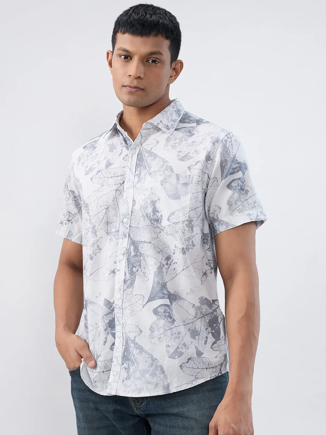 Men Shirt Print Grey Regular Fit - Image 4