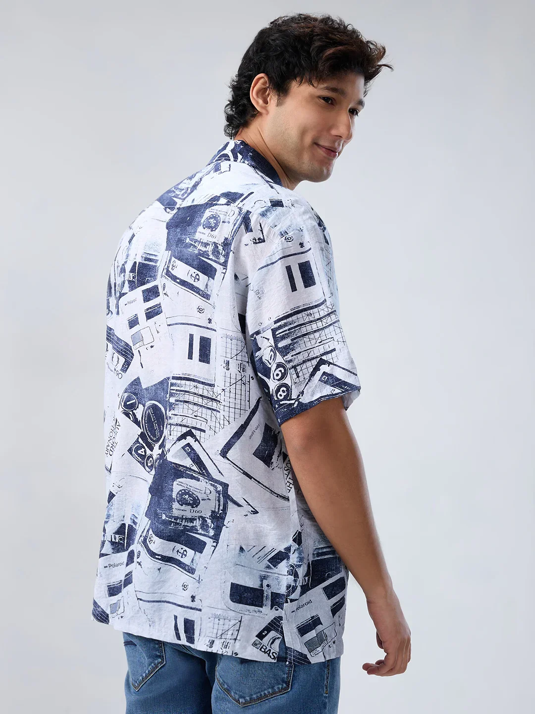 Men Shirt Print White Relaxed Fit - Image 5