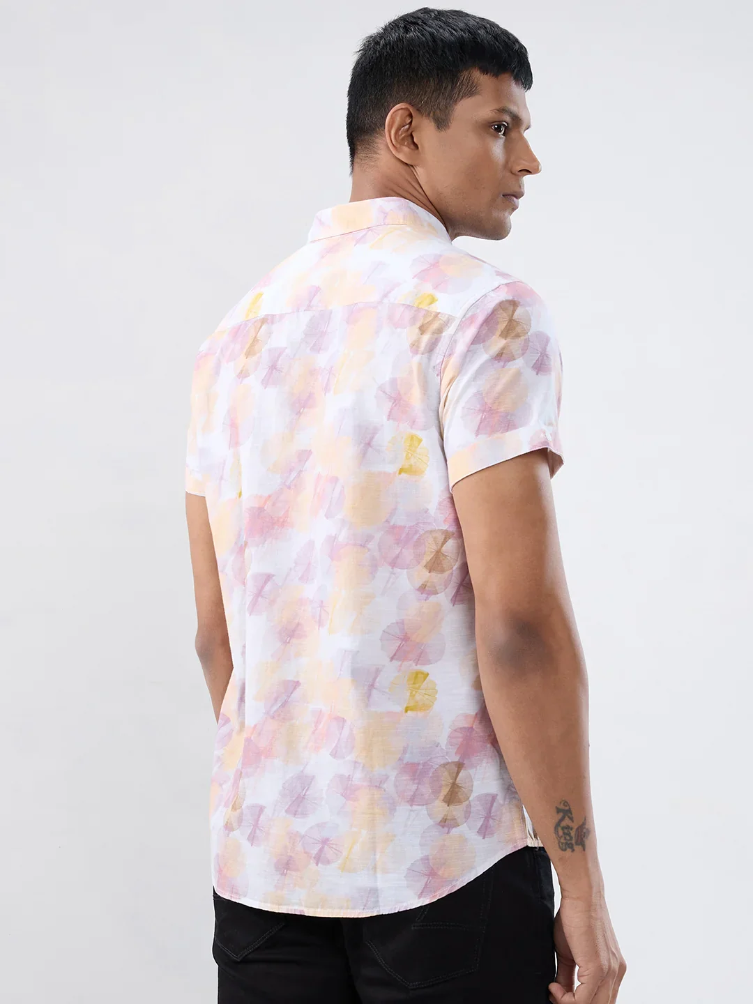 Men Shirt Print Yellow Regular Fit - Image 6
