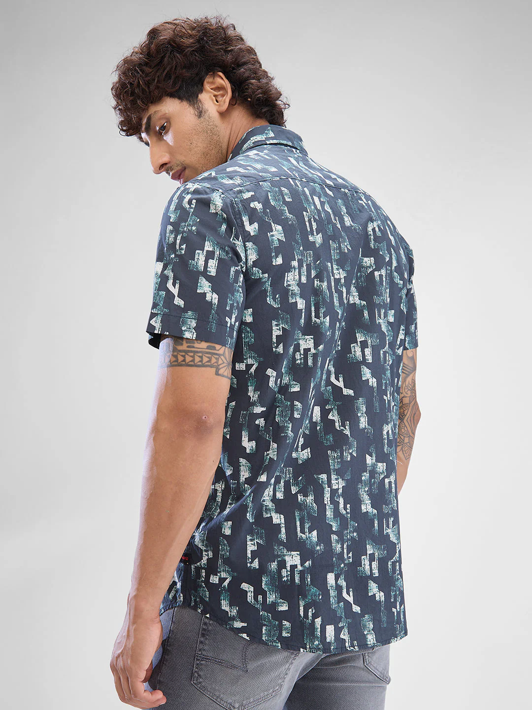 Men Shirt Print Black Slim Fit - Image 3