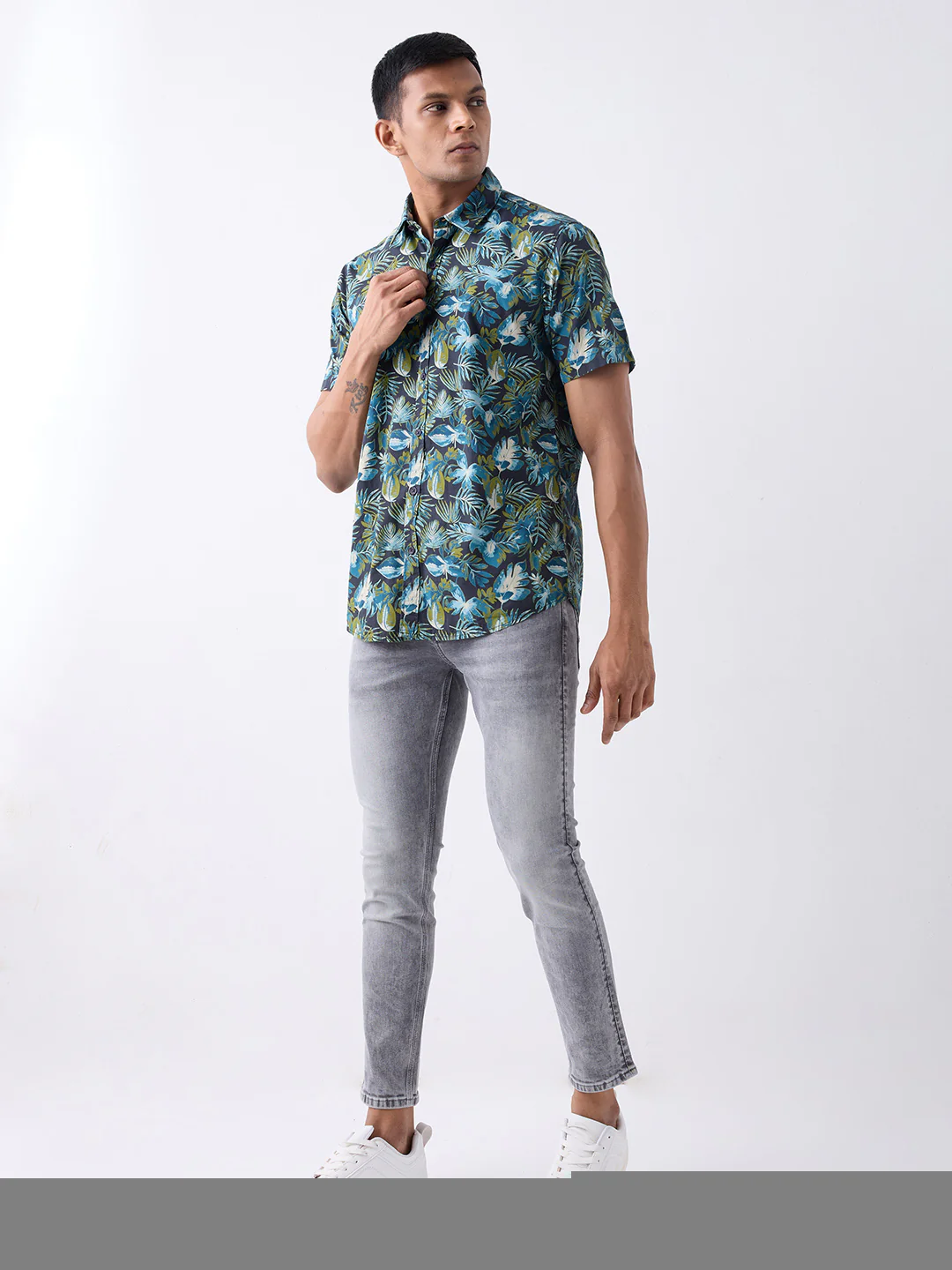 Men Shirt Print Navy Blue Slim Fit - Image 2